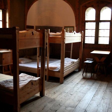 Burg Finstergrun Hostel Ramingstein Екстериор снимка